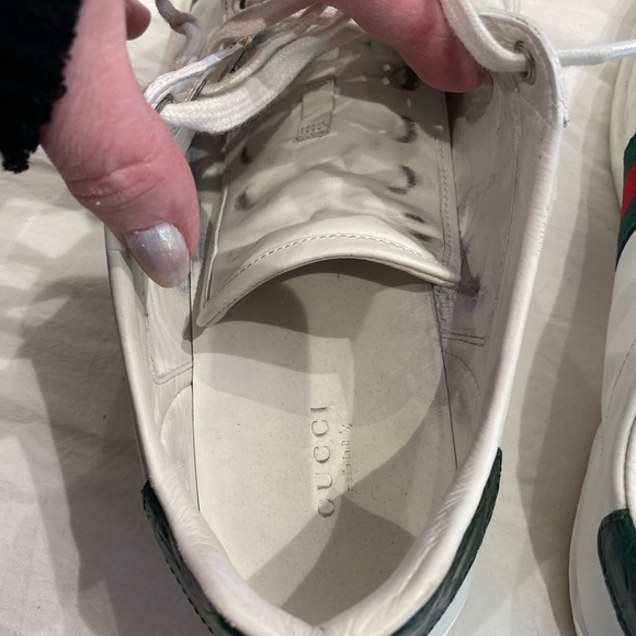 Gucci Sneaker. Previously loved and very comfortable. Iconic style. - Picture 9 of 12